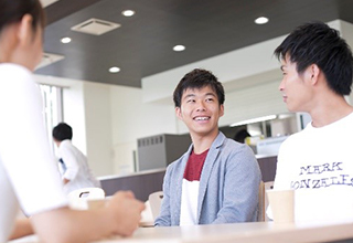 食堂の様子